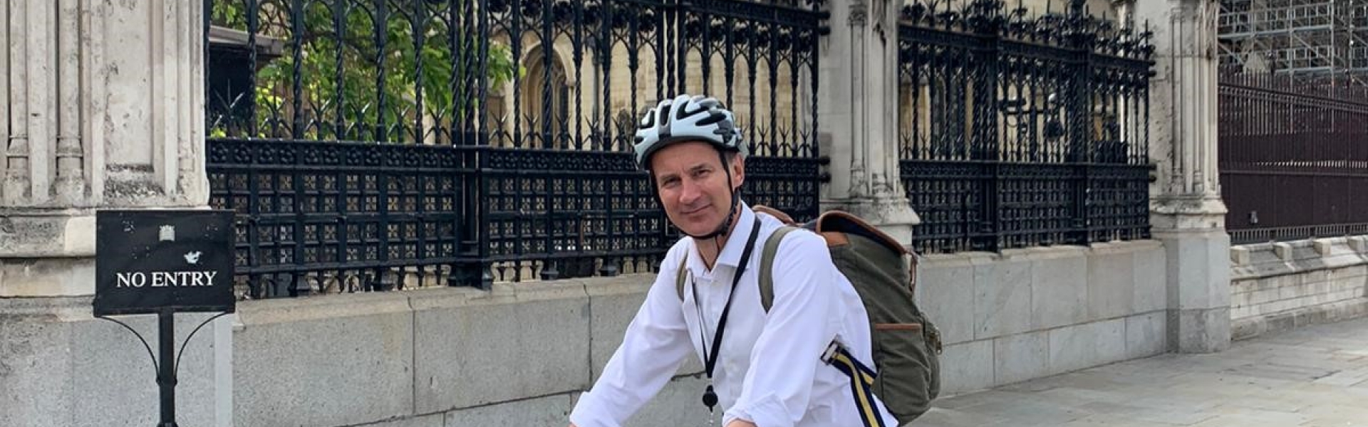 jeremy hunt cyclist