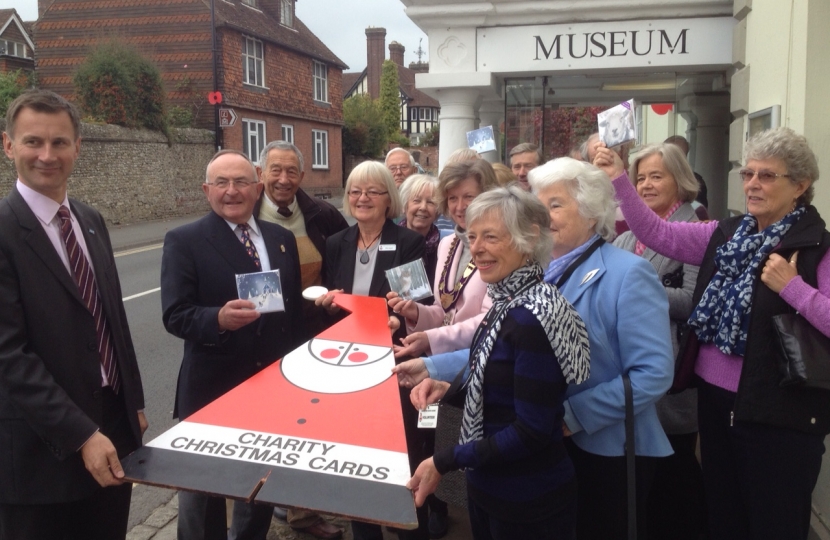 jeremy-hunt-mp-opens-cards-for-good-causes-pop-up-shop-at-haslemere