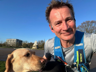 Jeremy Hunt MP training for the London Marathon with his dog Poppy.